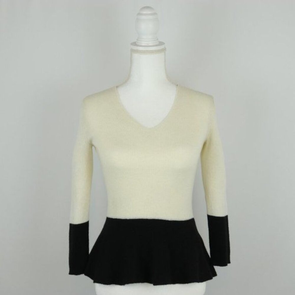 Banana Republic Women's XS Cream Black Wool & Cashmere Blend V-Neck Sweater